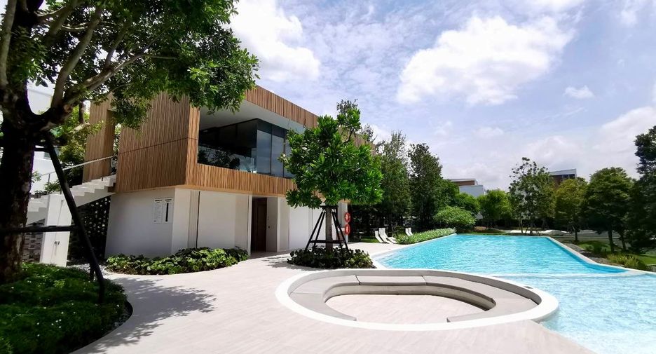 For sale 3 bedrooms house in Saphan Sung, Bangkok