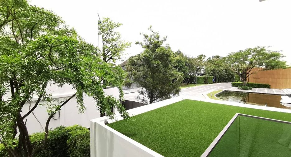 For sale 3 bedrooms house in Saphan Sung, Bangkok