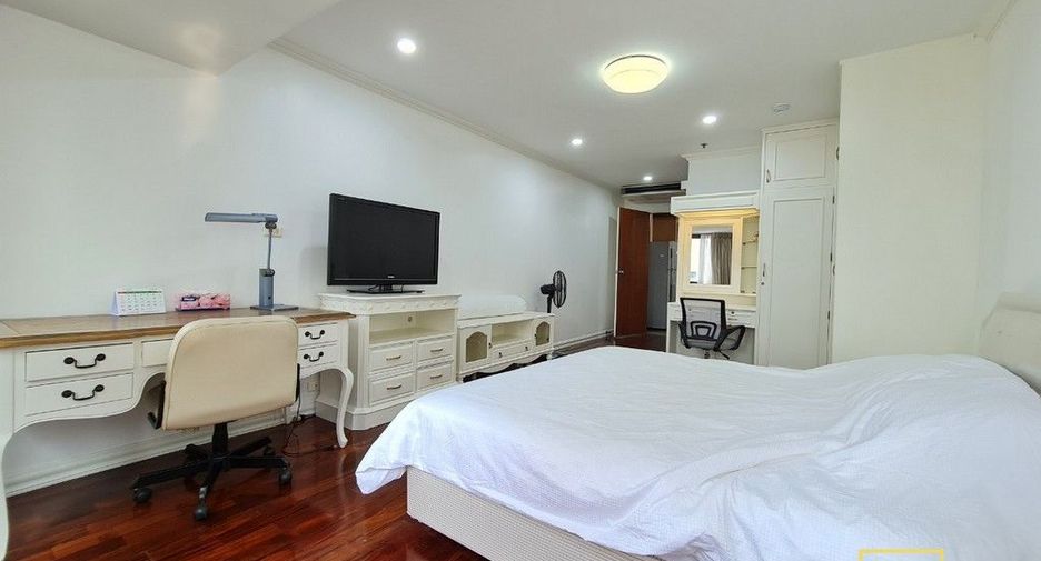 Condo en alquiler de 2 habitaciones en Khlong Toei, Bangkok