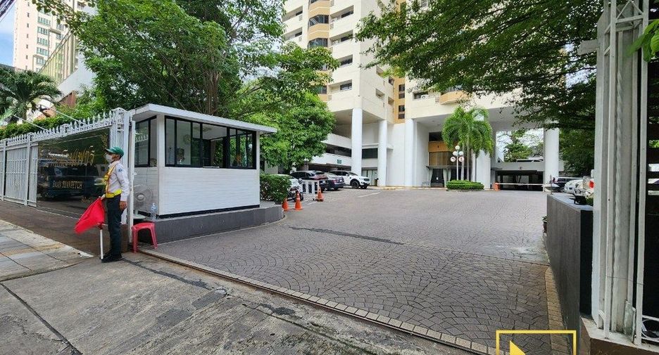 Condo en alquiler de 2 habitaciones en Khlong Toei, Bangkok