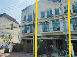 For sale 3 bed retail Space in Suan Luang, Bangkok