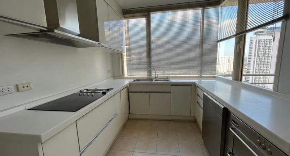 Wohnung zur Miete mit 3 Zimmer in Watthana, Bangkok