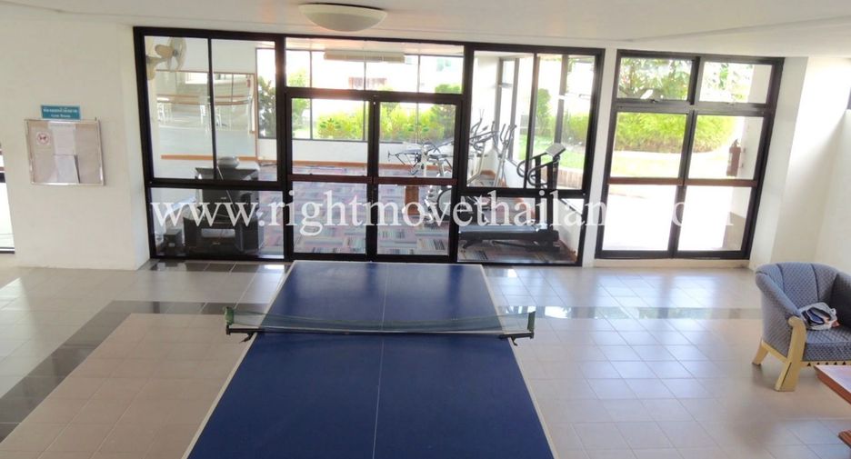 For sale 3 bedrooms condo in Watthana, Bangkok