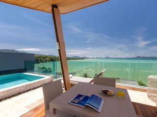 For rent 4 bedrooms villa in Mueang Phuket, Phuket