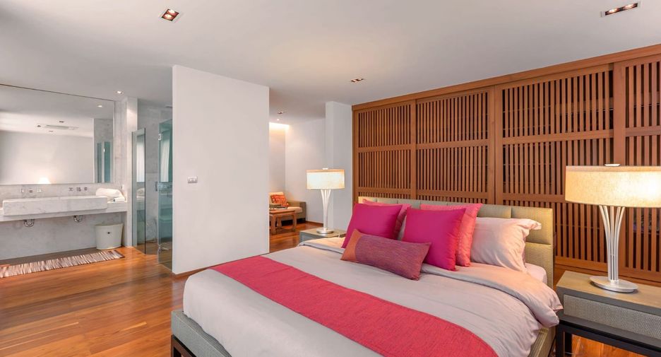 For rent 4 bedrooms villa in Mueang Phuket, Phuket