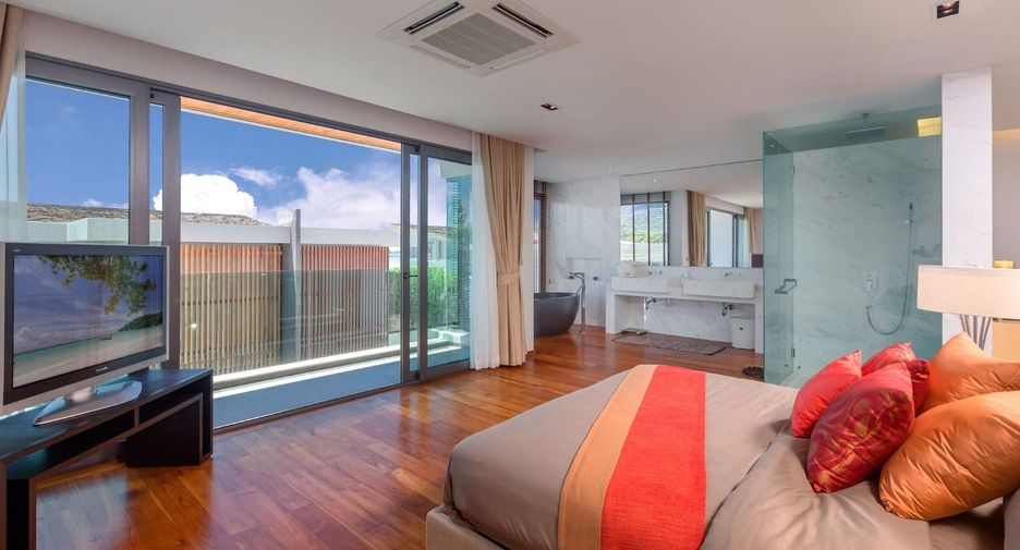For rent 4 bedrooms villa in Mueang Phuket, Phuket