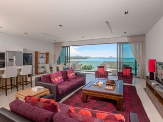 For rent 4 bedrooms villa in Mueang Phuket, Phuket