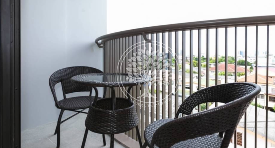 For rent 2 bedrooms condo in Suan Luang, Bangkok