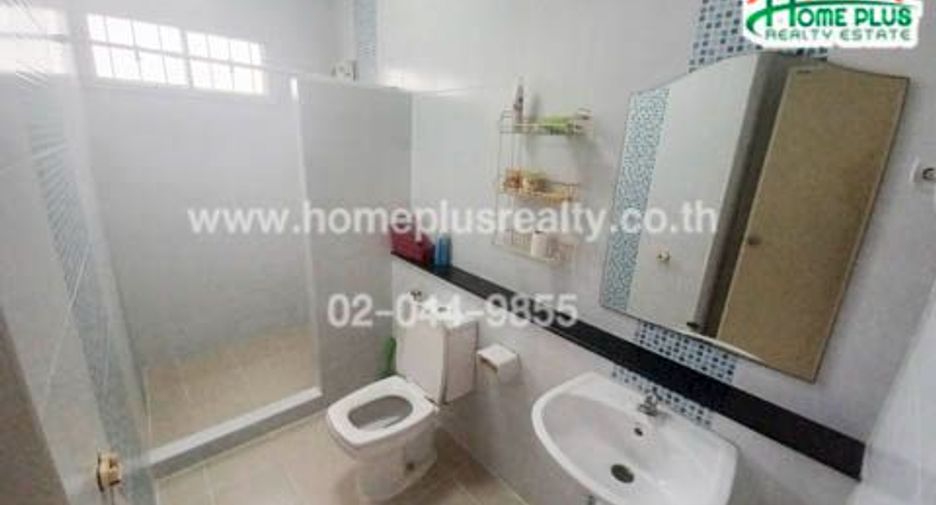 For sale 4 bedrooms townhouse in Lam Luk Ka, Pathum Thani