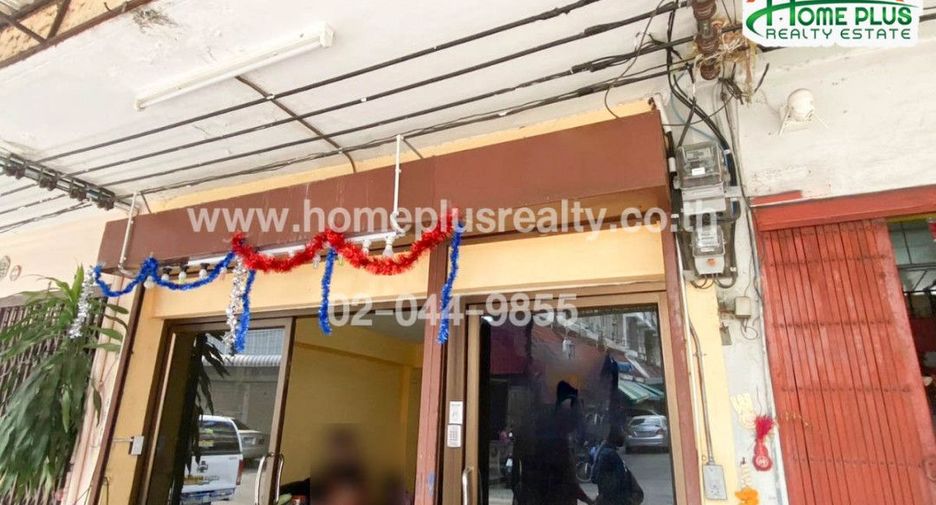 For sale 11 bed retail Space in Bang Khun Thian, Bangkok