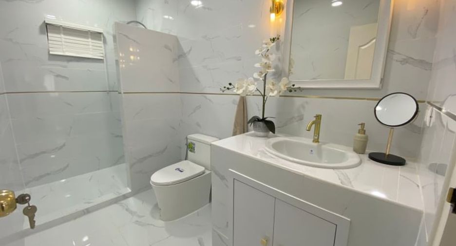 For sale 3 bedrooms villa in Bang Lamung, Chonburi