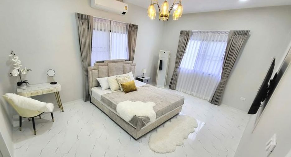 For sale 3 bedrooms villa in Bang Lamung, Chonburi