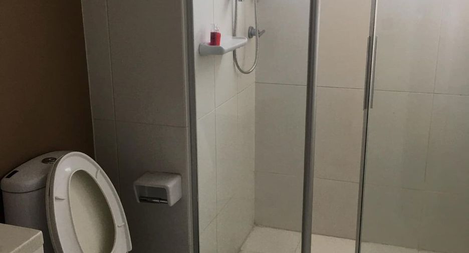 Condo en venta de 2 habitaciones en Phra Khanong, Bangkok