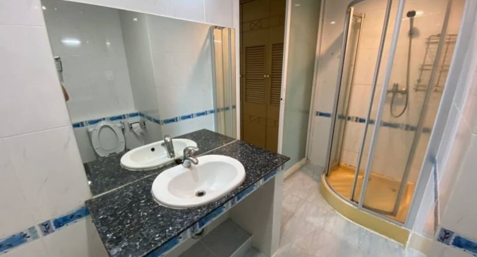 For rent and for sale 2 bedrooms condo in Si Racha, Chonburi