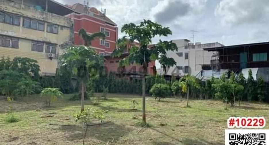 For rent 3 bedrooms house in Khlong San, Bangkok