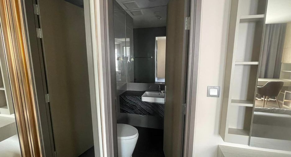 For rent and for sale 1 bed condo in Bang Rak, Bangkok