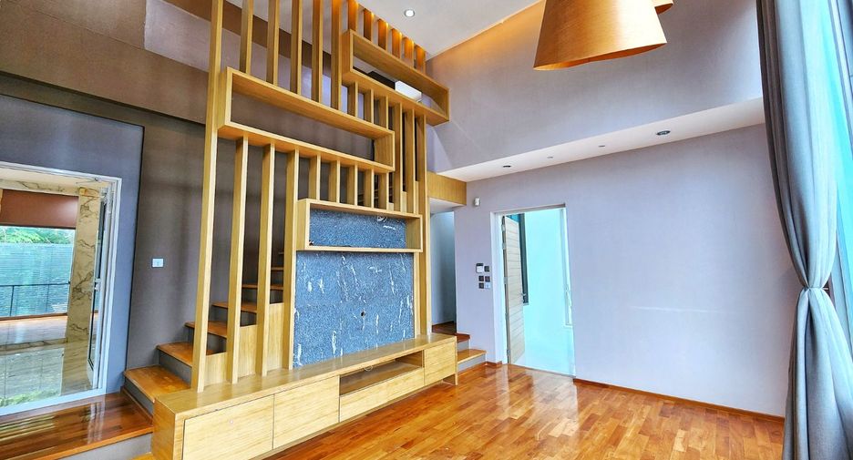 Продажа 4 спальни дом в Буенг Кум, Бангкок
