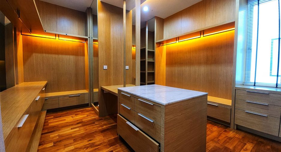 Продажа 4 спальни дом в Буенг Кум, Бангкок