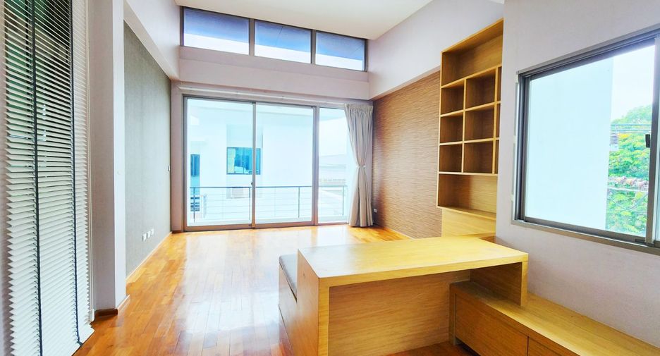 Продажа 4 спальни дом в Буенг Кум, Бангкок