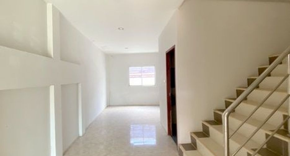 For sale 2 bedrooms townhouse in Mueang Udon Thani, Udon Thani