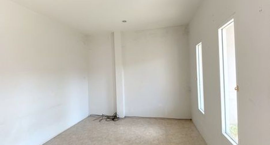 For sale 2 bedrooms townhouse in Mueang Udon Thani, Udon Thani
