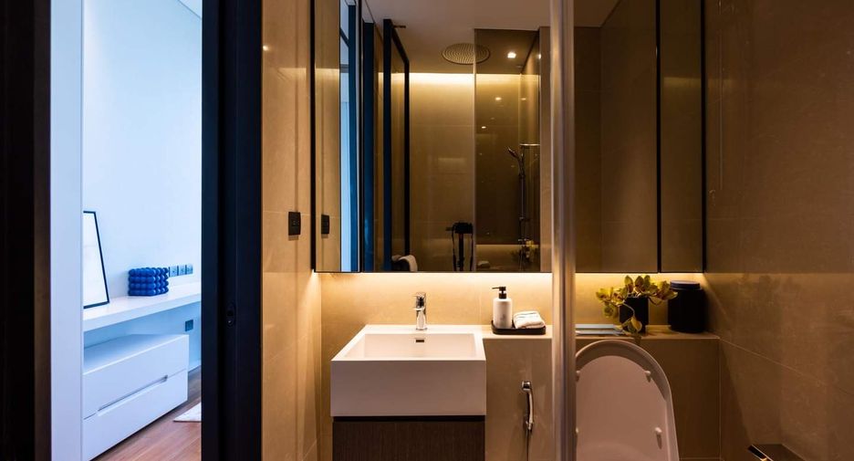 For sale 2 bed condo in Khlong San, Bangkok