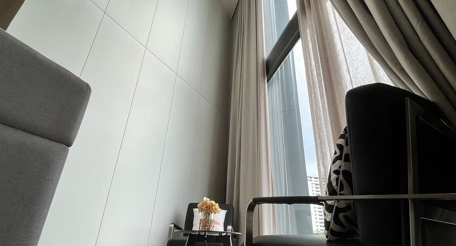 Condo en alquiler de 3 habitaciones en Khlong Toei, Bangkok