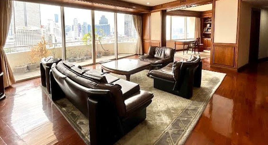 For sale 2 bedrooms condo in Sathon, Bangkok