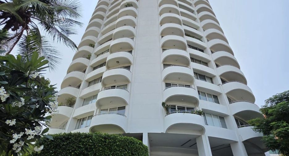 For sale 2 bedrooms condo in Sathon, Bangkok