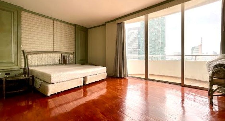 For sale 2 bedrooms condo in Sathon, Bangkok