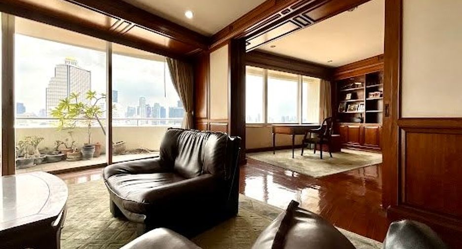 For sale 2 bedrooms condo in Sathon, Bangkok