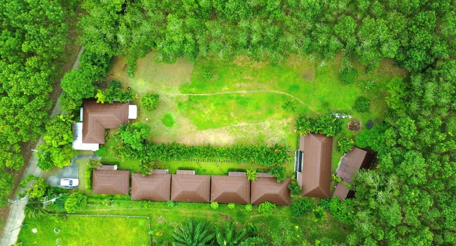 For sale 7 Beds retail Space in Takua Pa, Phang Nga