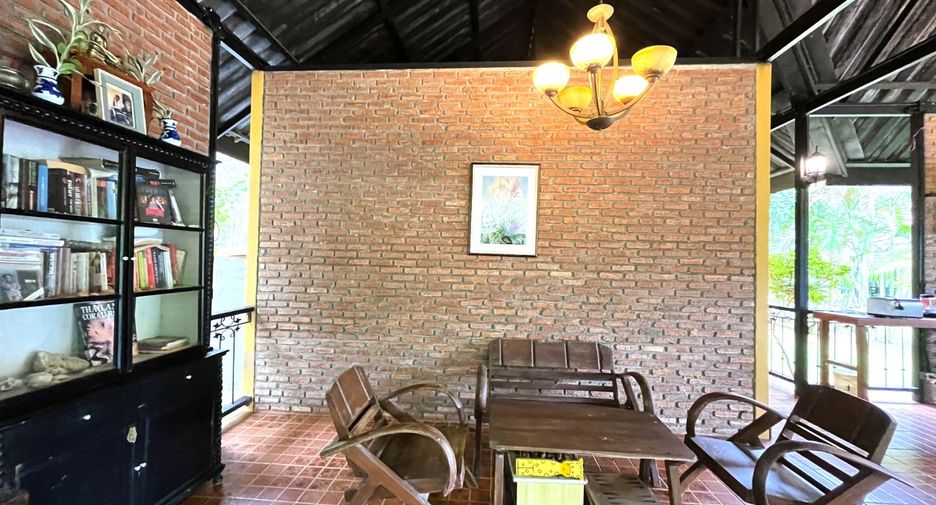 For sale 7 Beds retail Space in Takua Pa, Phang Nga