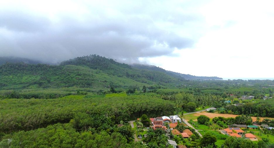 For sale 7 Beds retail Space in Takua Pa, Phang Nga