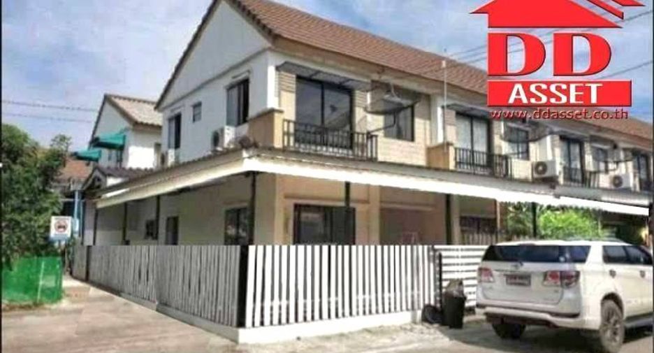 For rent and for sale 3 bed townhouse in Bang Sao Thong, Samut Prakan