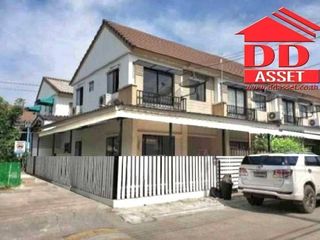 For rent and for sale 3 bed townhouse in Bang Sao Thong, Samut Prakan