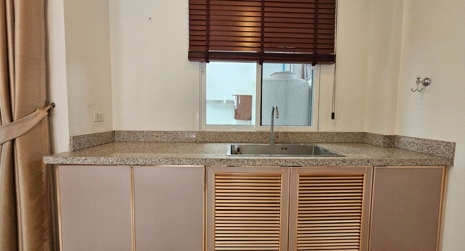 For sale 3 bedrooms house in Lak Si, Bangkok