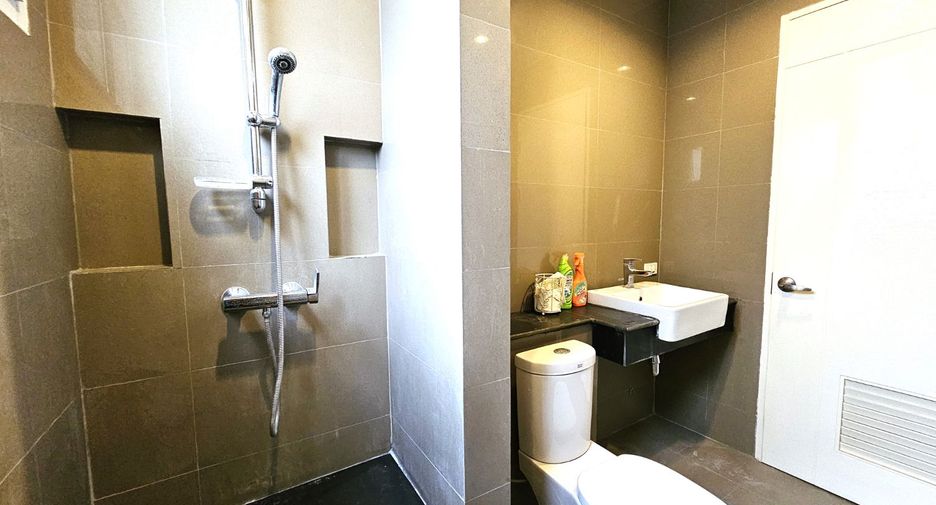 For sale 3 bedrooms house in Lak Si, Bangkok