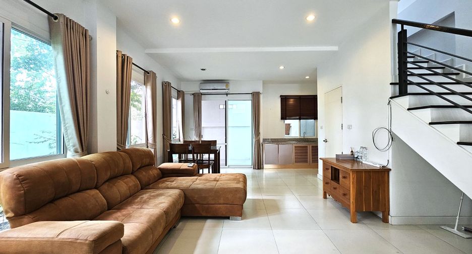 For sale 3 bedrooms house in Lak Si, Bangkok