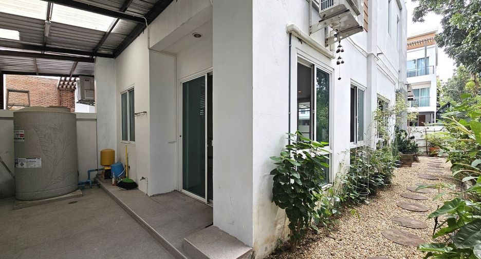 For sale 3 bedrooms house in Lak Si, Bangkok