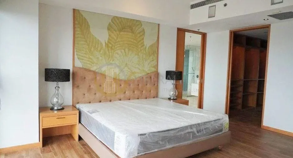 For sale 5 bed condo in Sathon, Bangkok