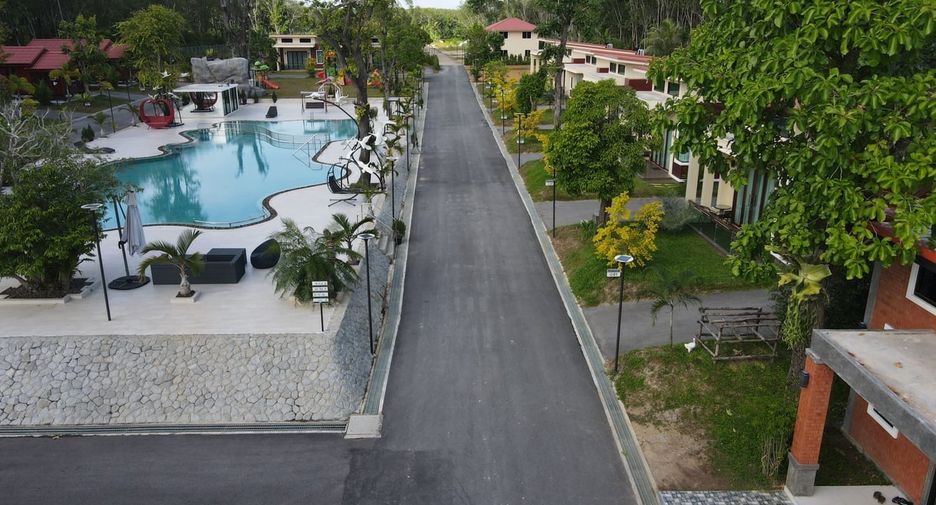 For sale 15 bedrooms villa in Takua Thung, Phang Nga