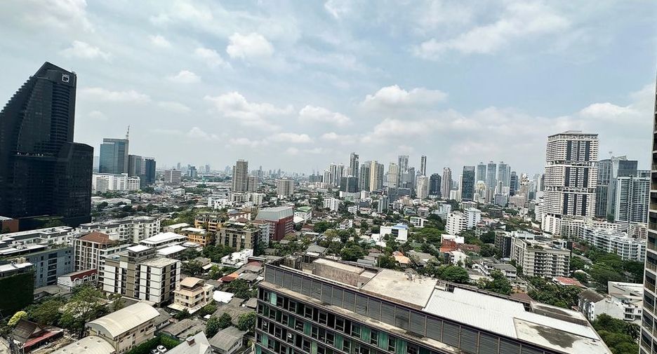 À louer et à vendre 1 chambre condo à Khlong Toei, Bangkok