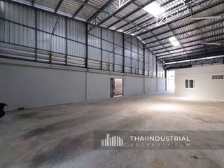 For rent warehouse in Mueang Samut Prakan, Samut Prakan