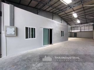 For rent warehouse in Mueang Samut Prakan, Samut Prakan
