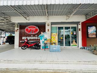 For sale 3 Beds retail Space in Lat Phrao, Bangkok