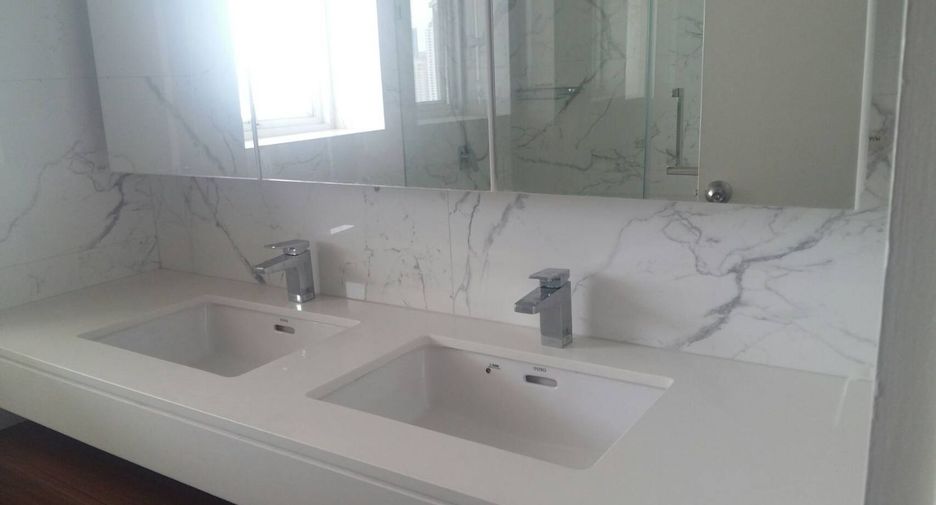 For rent 4 bedrooms condo in Watthana, Bangkok