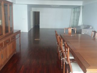For rent 4 bedrooms condo in Watthana, Bangkok