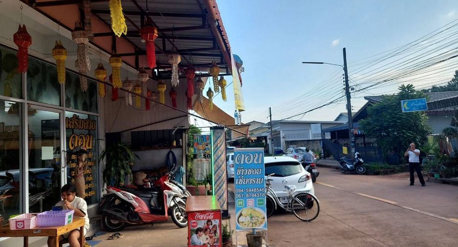 Local comercial en venta de 4 habitaciones en Mueang Nong Khai, Nong Khai