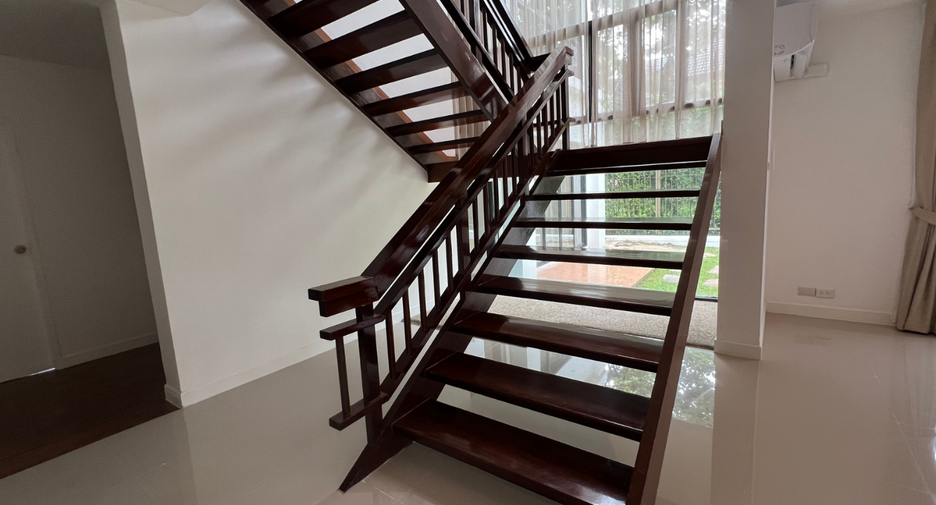 For sale そして for rent 5 ベッドルーム house in Pak Kret, Nonthaburi